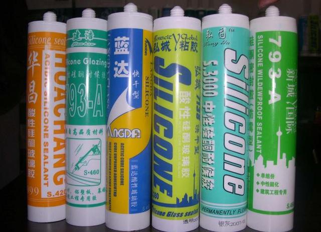 解密：玻璃膠有毒嗎？如何判斷玻璃膠質(zhì)量好壞？